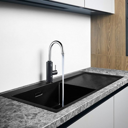 Водонагреватель электрический проточный QuickTap черный Royal Thermo