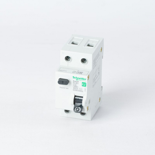 Автоматический выключатель дифференциального тока 2п (1P+N) C 32А Schneider EASY9